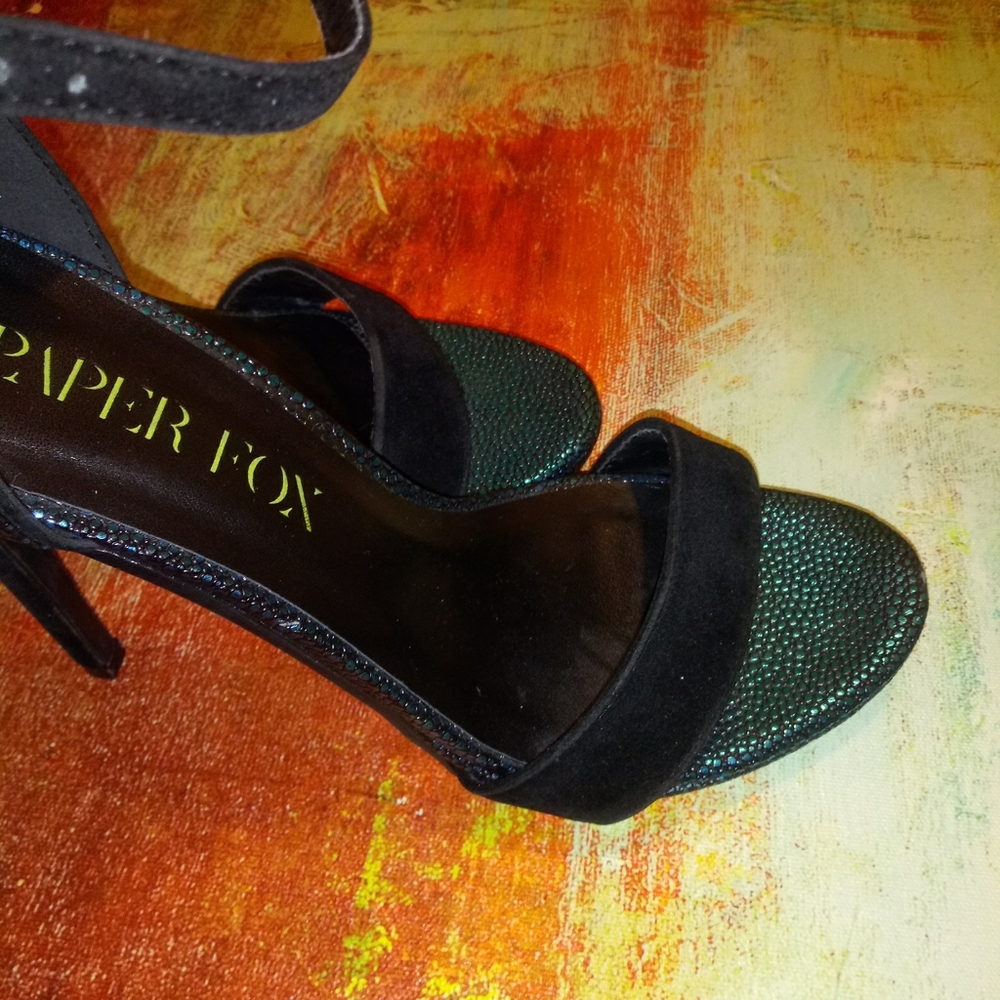 Paper Fox Heels - Picture 5 of 7